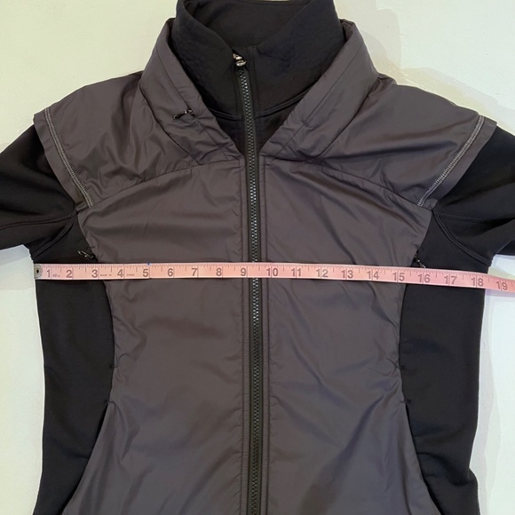 Lululemon Snug Sprinter Jacket Heathered Black / Black - Picture 9 of 9